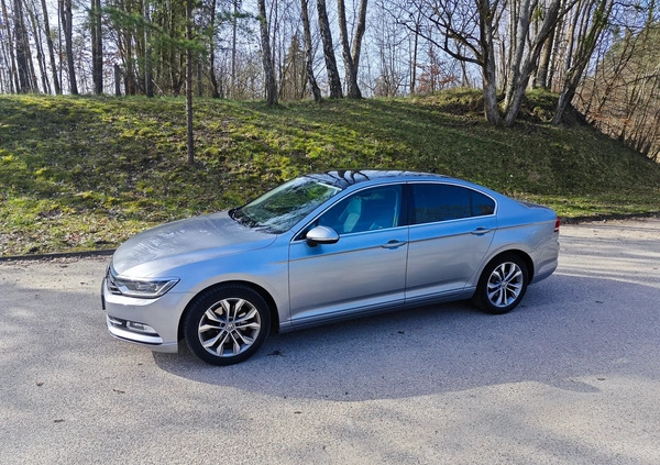 Volkswagen Passat cena 80000 przebieg: 125000, rok produkcji 2018 z Golczewo małe 466